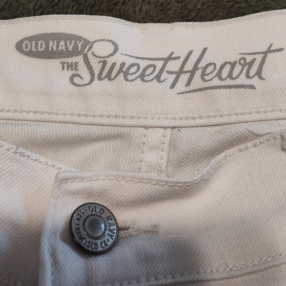 Old Navy the Sweetheart white jean capris, excellent used cond. size 2 - Picture 3 of 4